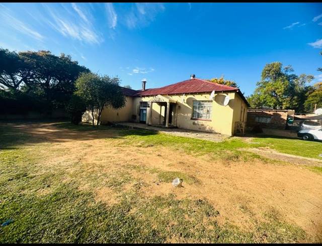 21 BEDROOM HOUSE FOR SALE IN PARKHILL GARDENS